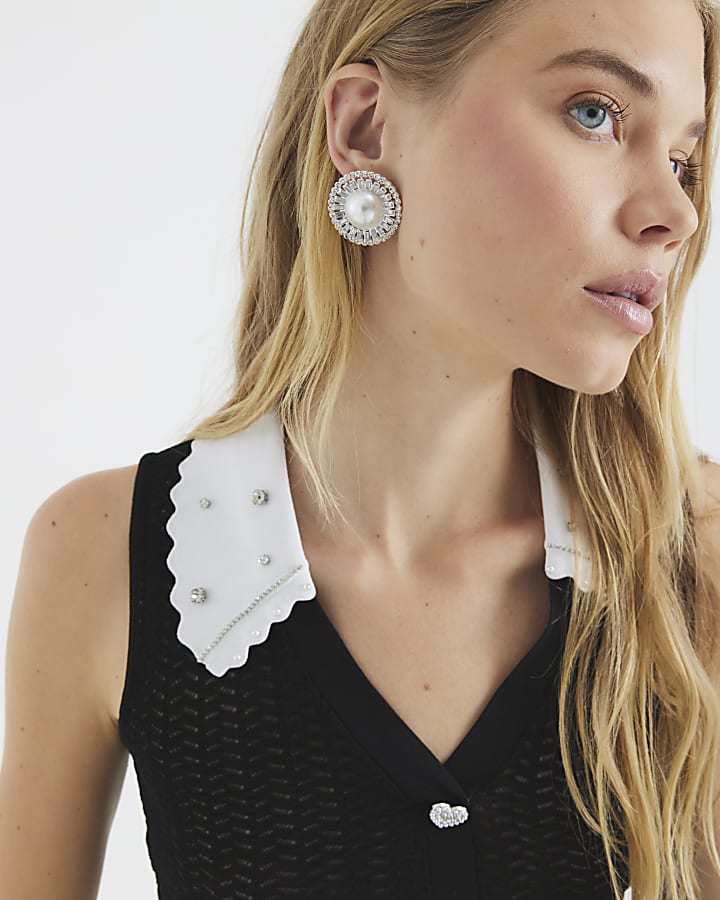 Black Embellished Collar Sleeveless Knit Top