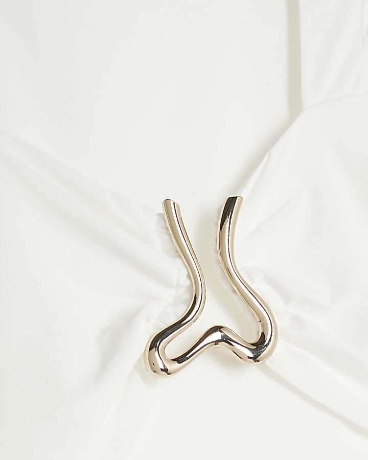 White Long Sleeve Wavy Trim Crop Top