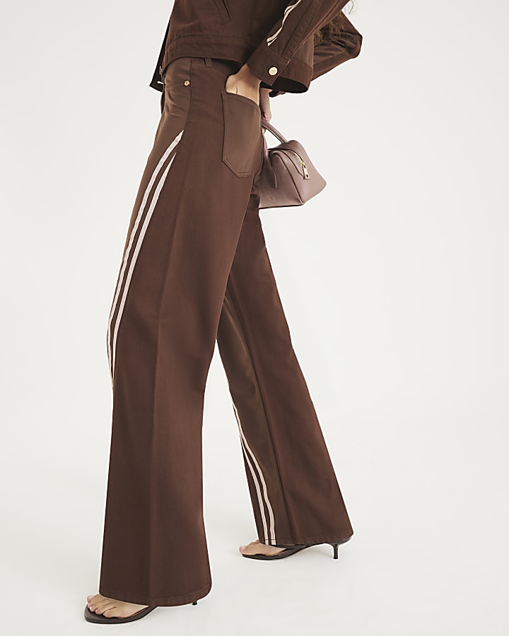 Brown Relaxed Straight Leg Hybrid Jeans