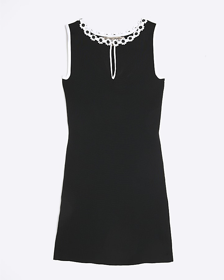 Black Knit Daisy Trim Mini Shift Dress