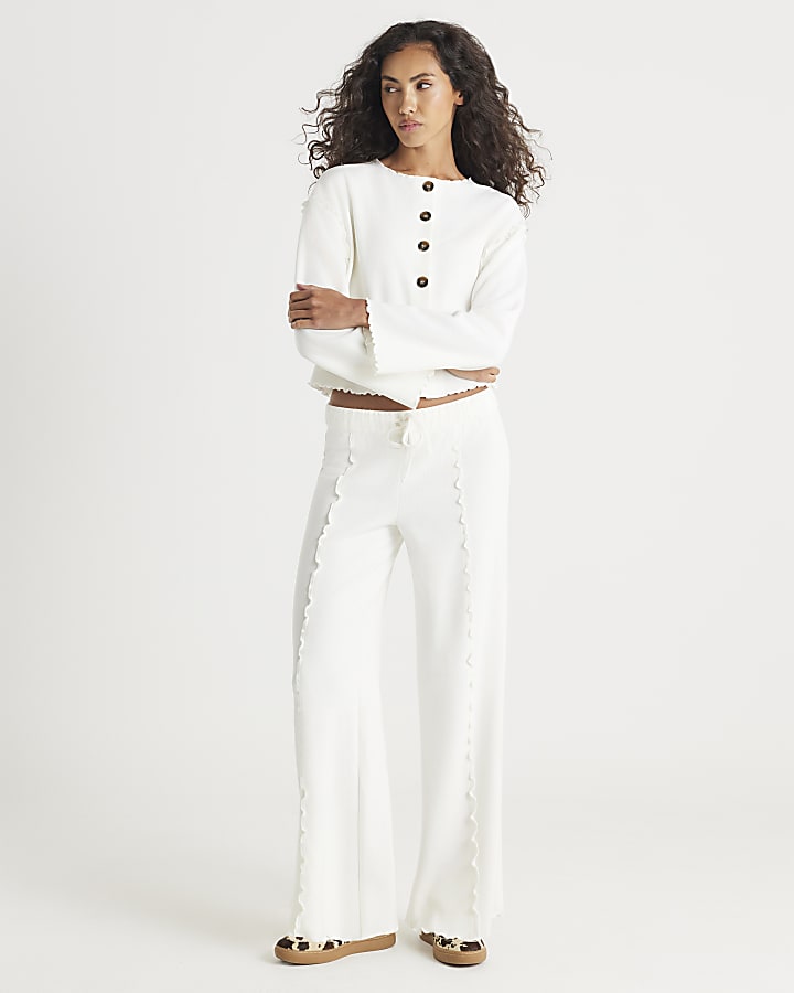 Cream Long Sleeve Top And Trousers Lounge Set