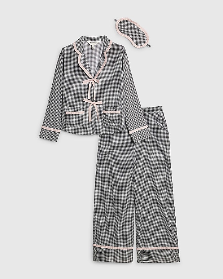 Black Frill Collar Gingham Pyjama Set
