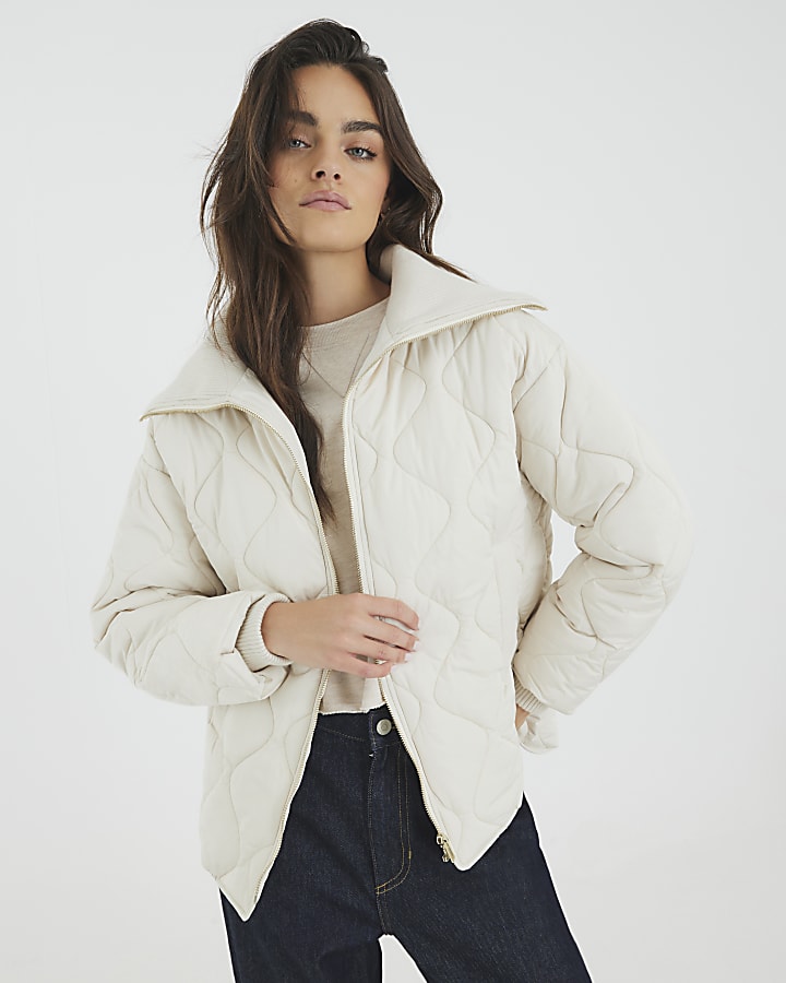 Cream Ribbed Collar Quilted Jacket