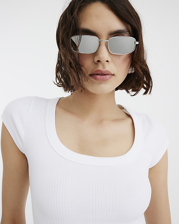 Cream Scoop Neck Cap Sleeve T-shirt