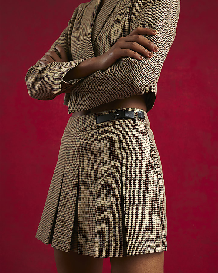 Brown Dogtooth Buckle Kilted Skort