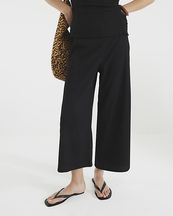 Black Textured Pull On Culottes
