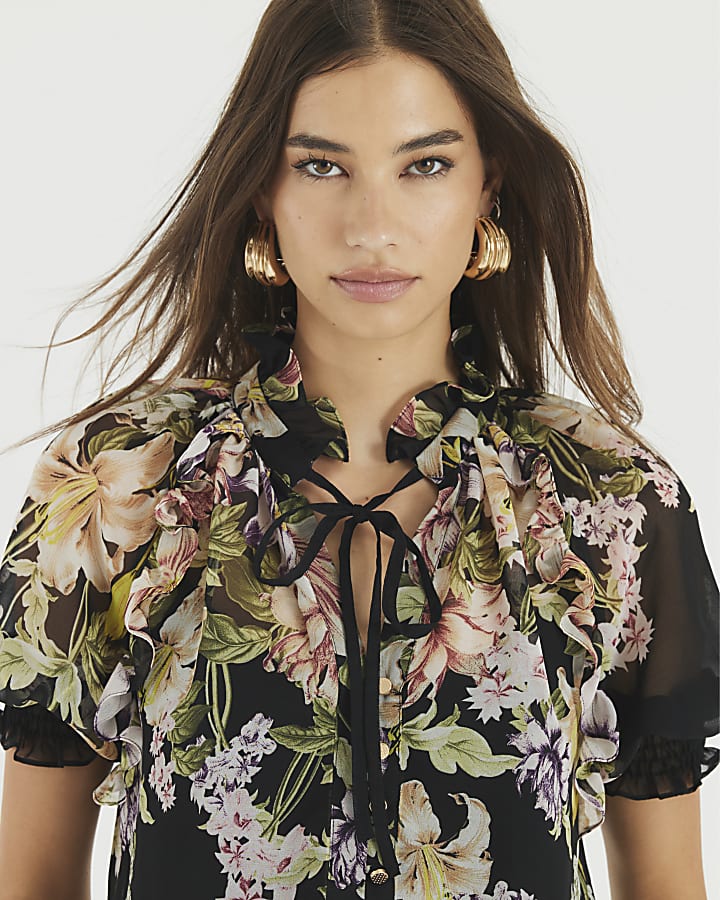 Black Floral Belted Shorts