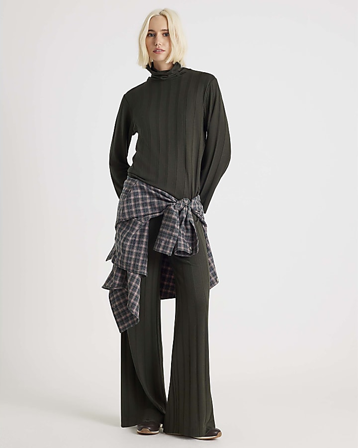 Green Cosy Wide Ribbed Top