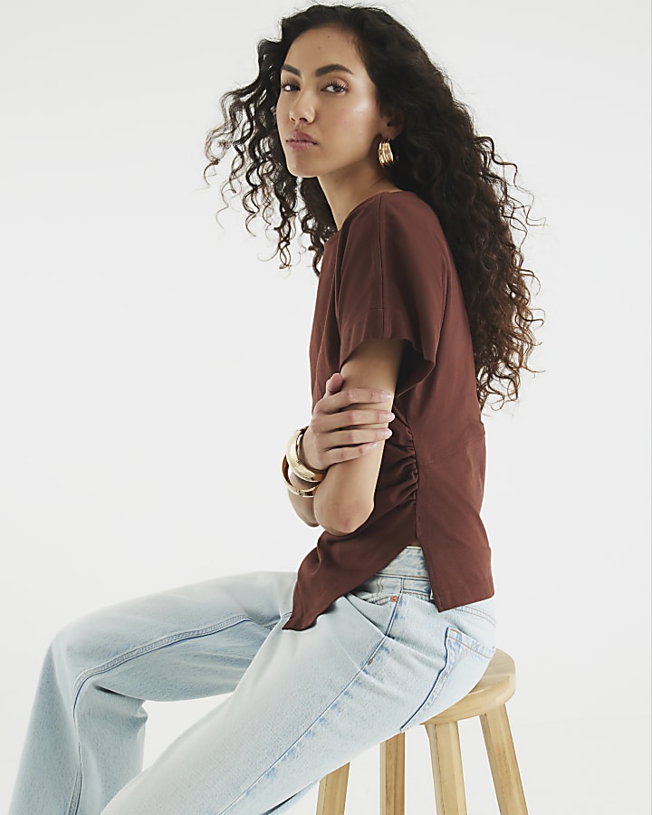 Brown Short Sleeve Drape Side T-shirt