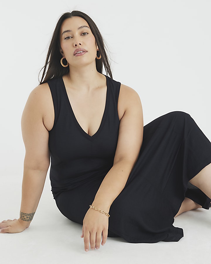 Black Sleevless V Neck Midi Dress