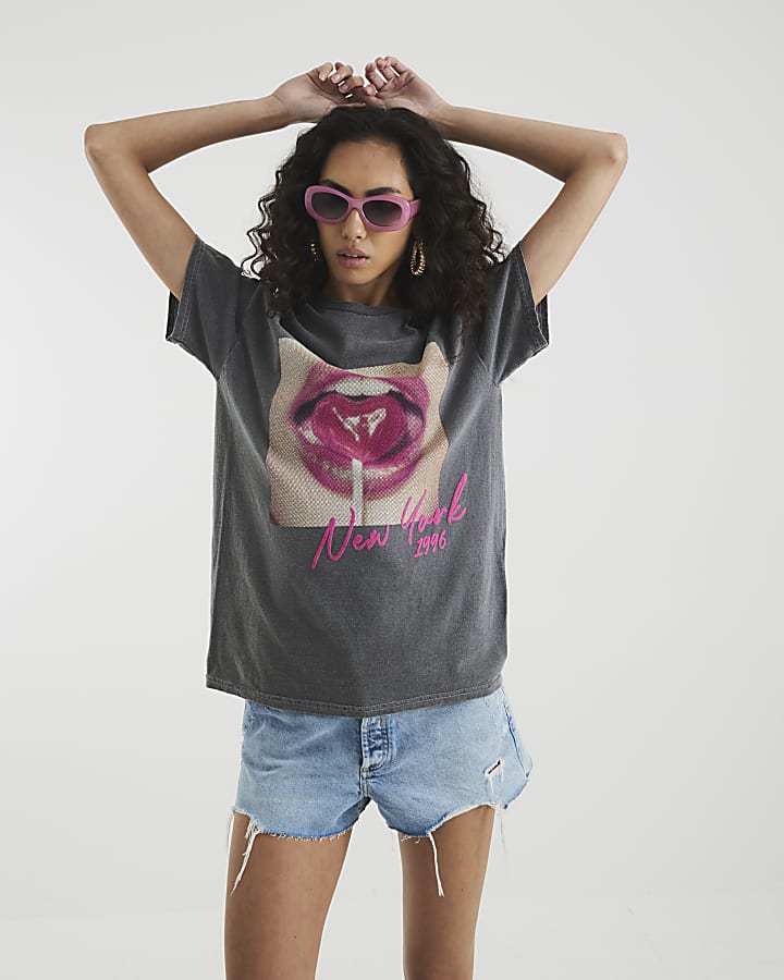 Grey Lollipop Lips Washed T-Shirt