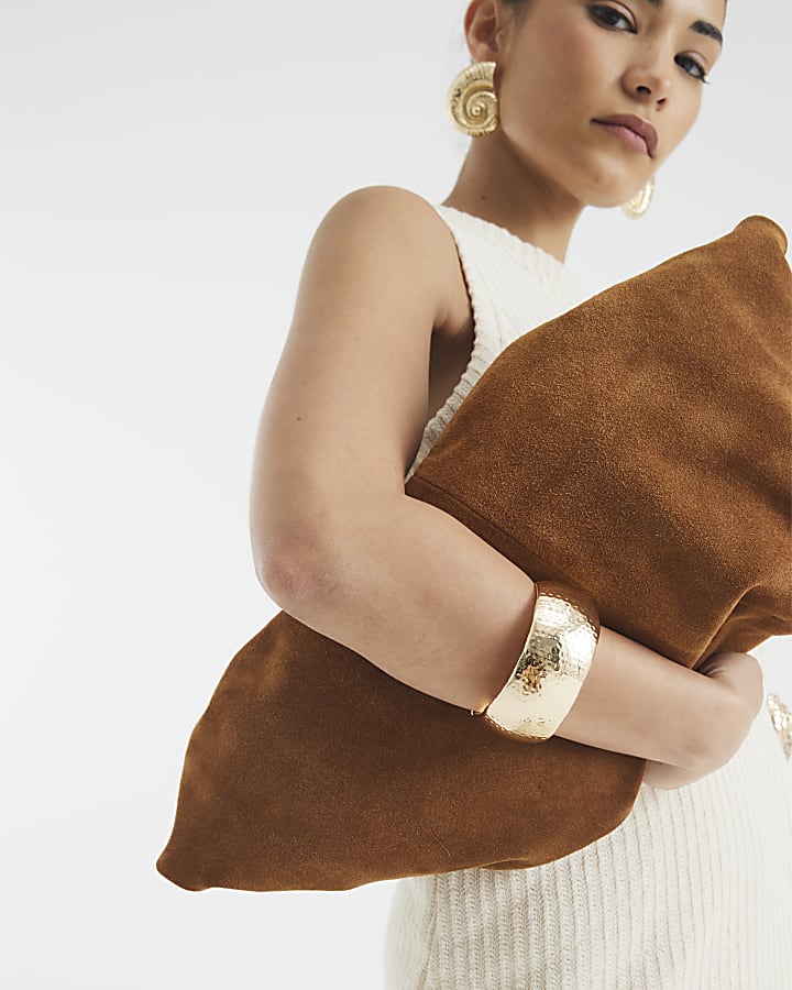 Gold Hammered Detail Cuff Bracelet