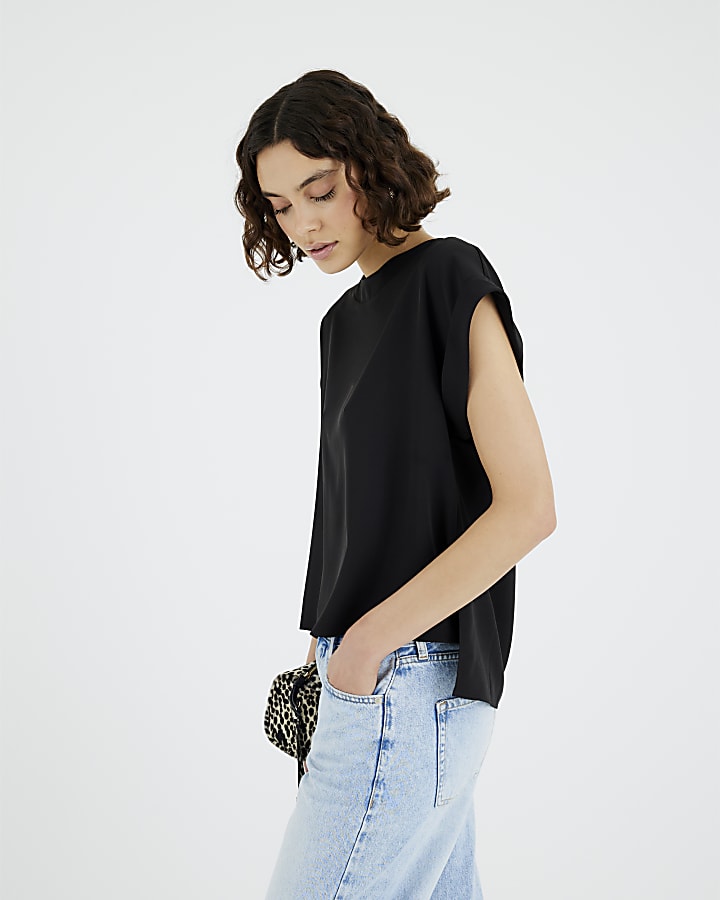 Black Crepe Turn Back Cuff T-Shirt