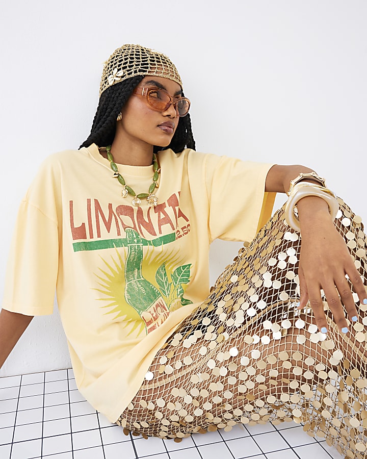 Yellow Short Sleeve Limonata Drink T-shirt