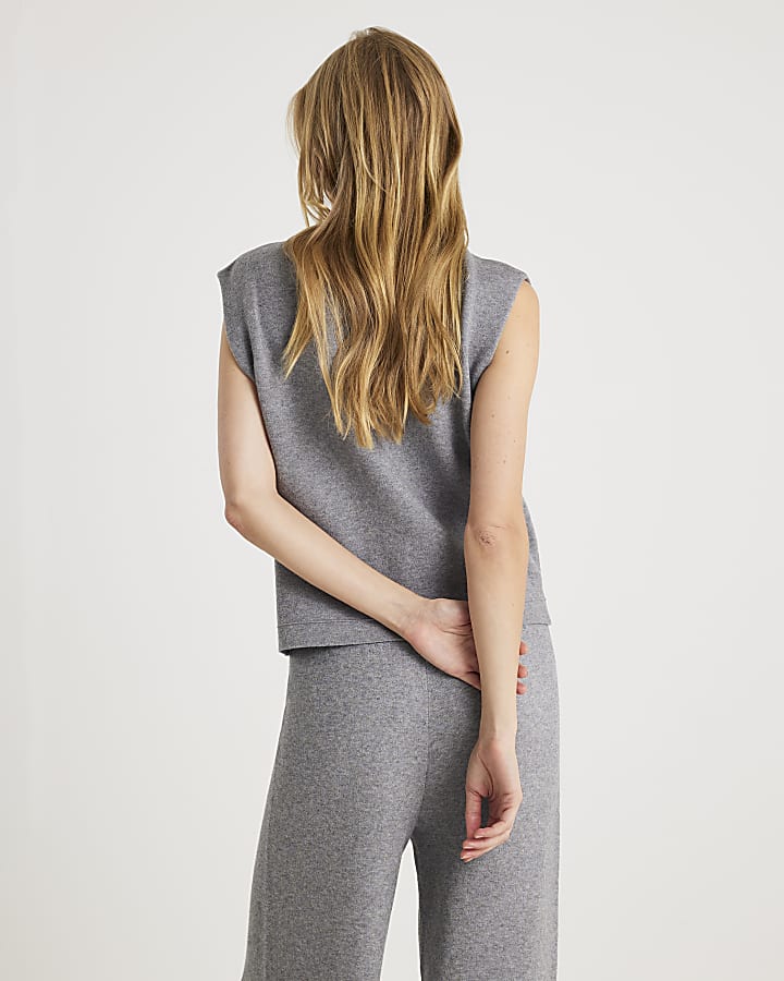 Grey Clean Knitted Waistcoat