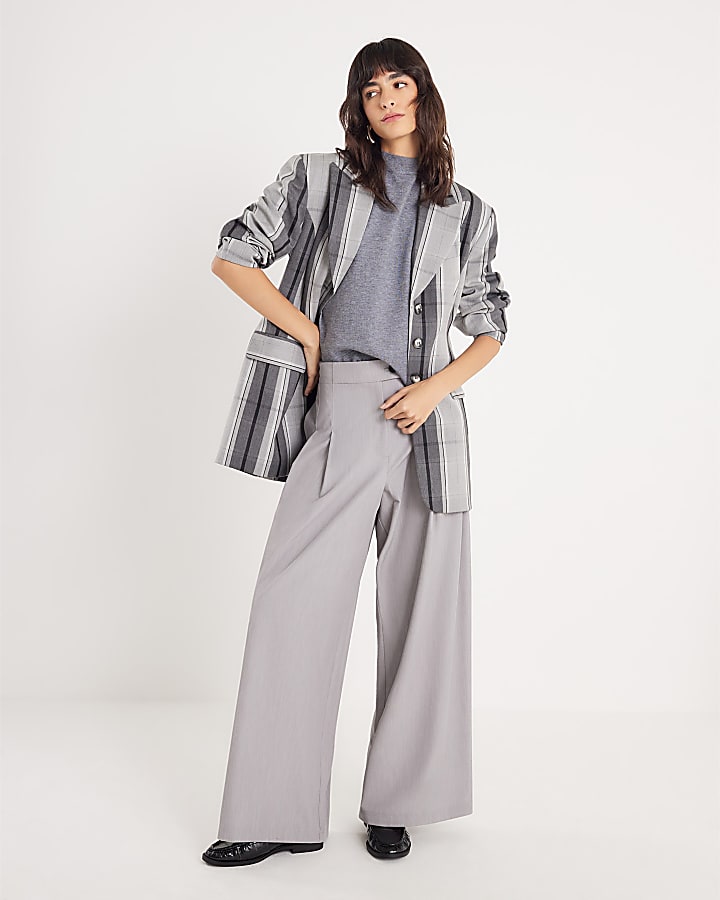 Grey Turn Back Cuff Knitted Top