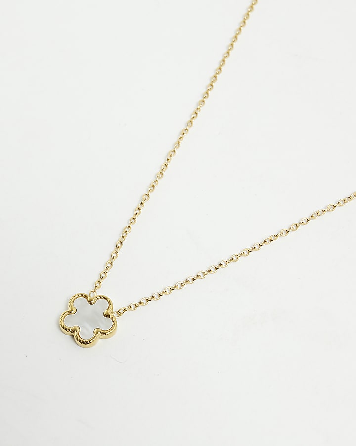 Gold Flower pendant Necklace
