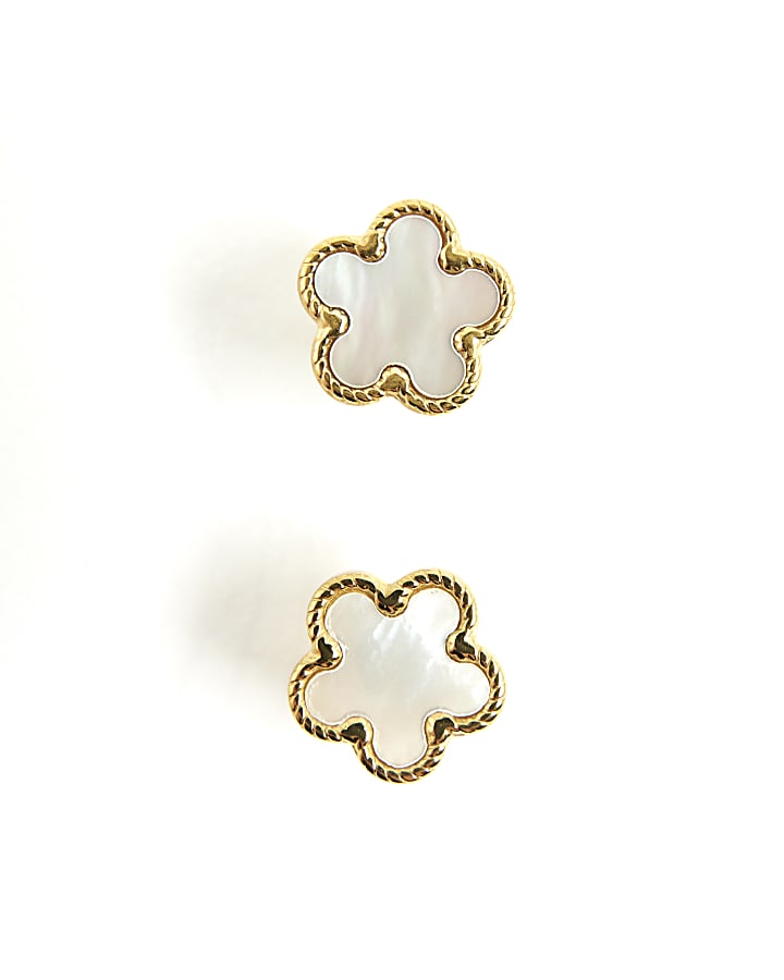 Gold flower stud earrings