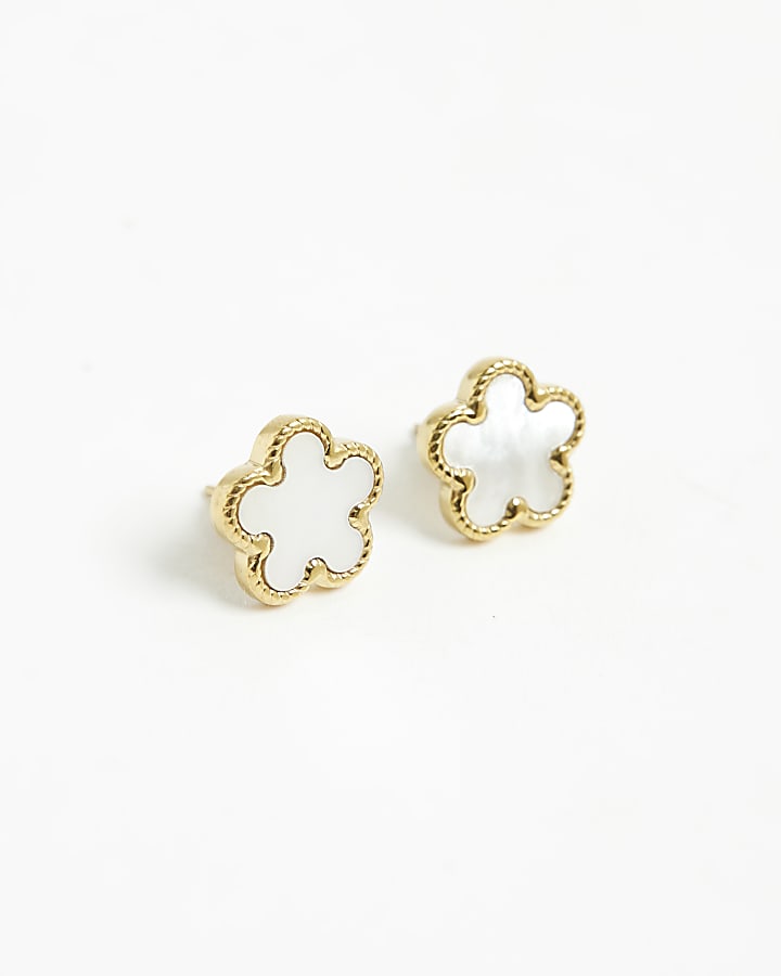 Gold flower stud earrings