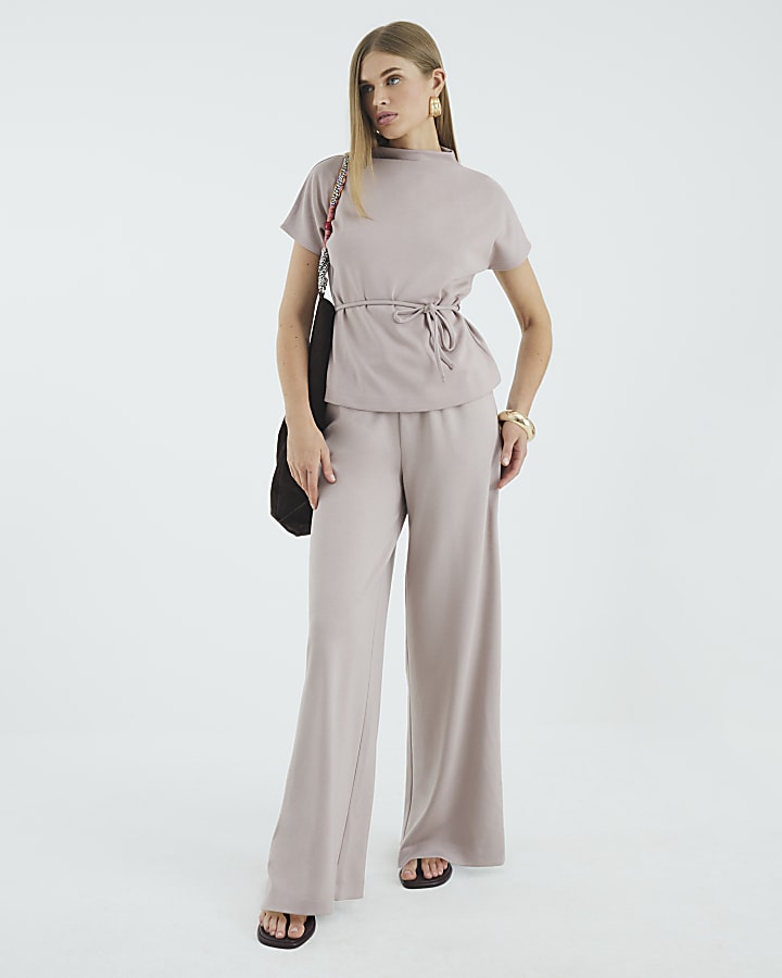 Beige Premium Short Sleeve Belted T-Shirt