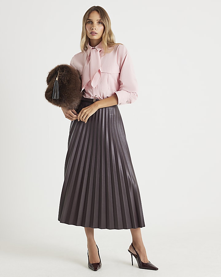 Pink poplin shirt with neck Tie