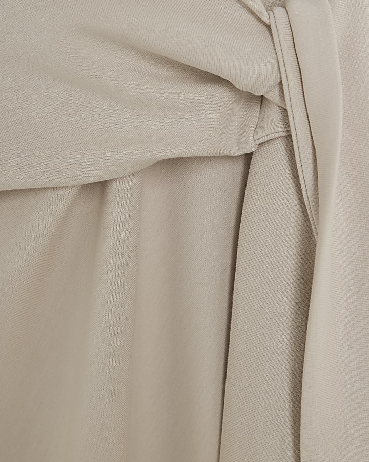 Cream Premium Short Sleeve Knot Midi Dress