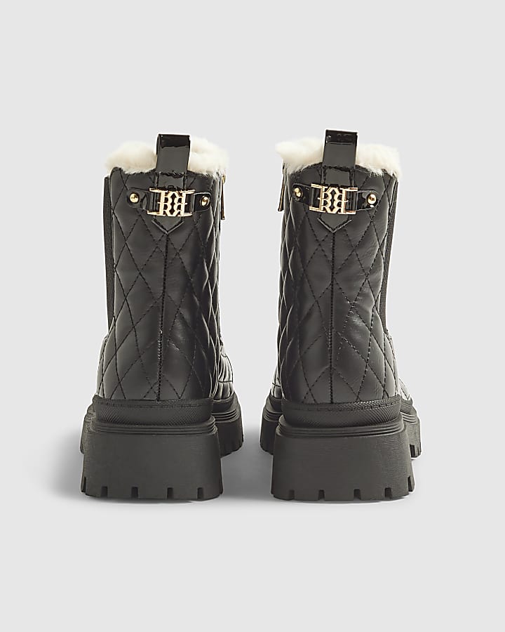 Black Faux Fur Lined Quilted Chelsea Boots
