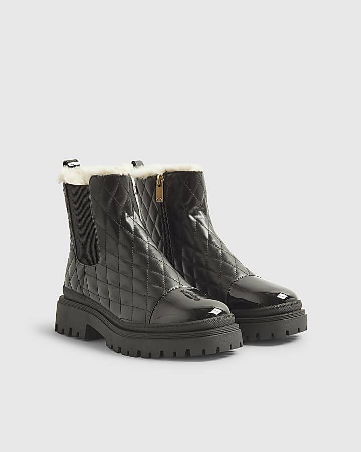 Black Faux Fur Lined Quilted Chelsea Boots