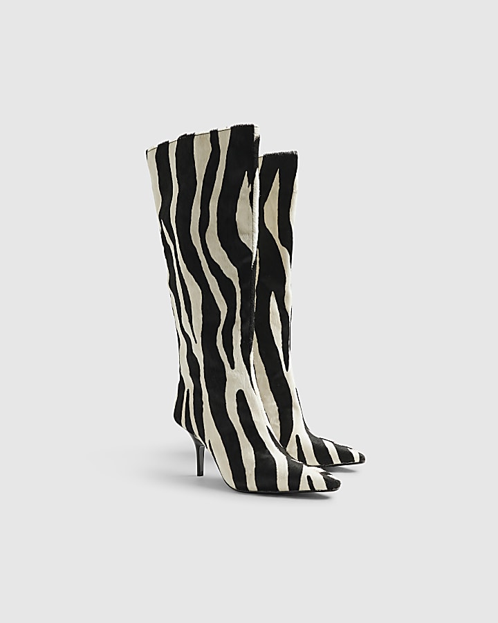 Black Point Toe Leather Zebra High Leg Boots