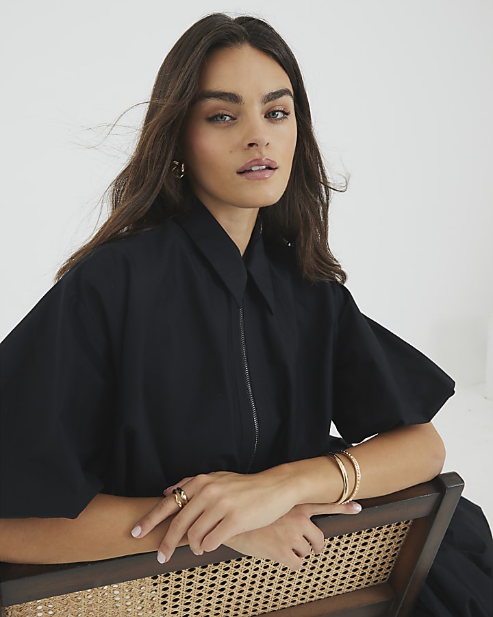 Black Zip Front Cropped Shirt