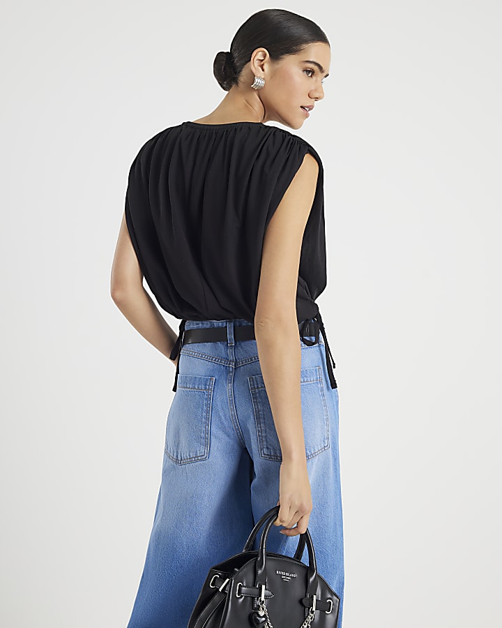 Black Bubble Hem Ruched Top