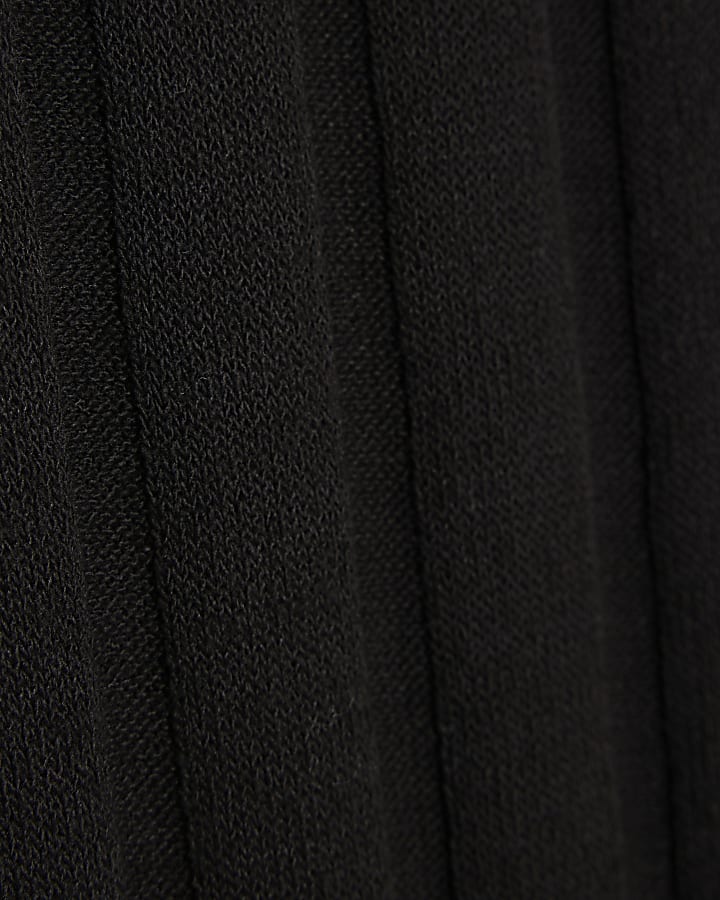 Black Short Sleeve Wide Ribbed Top