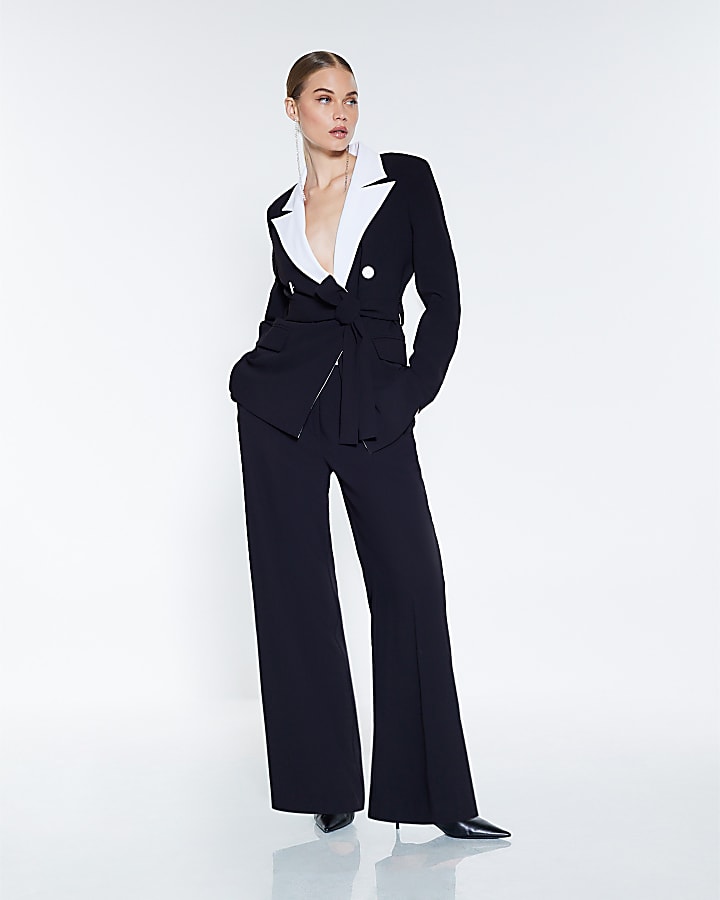 Black Contrast Belted Blazer