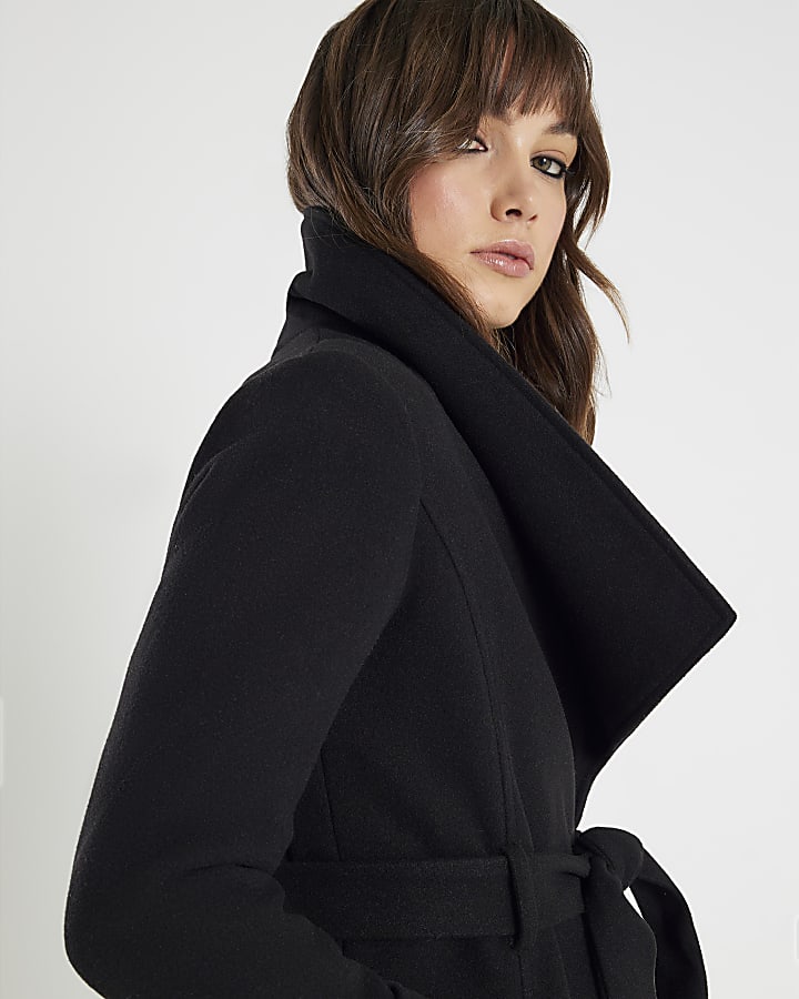 Black Short Wide Collar Wrap Coat