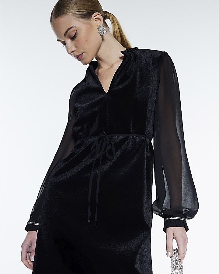 Black Velvet Long Sleeve Belted Mini Dress