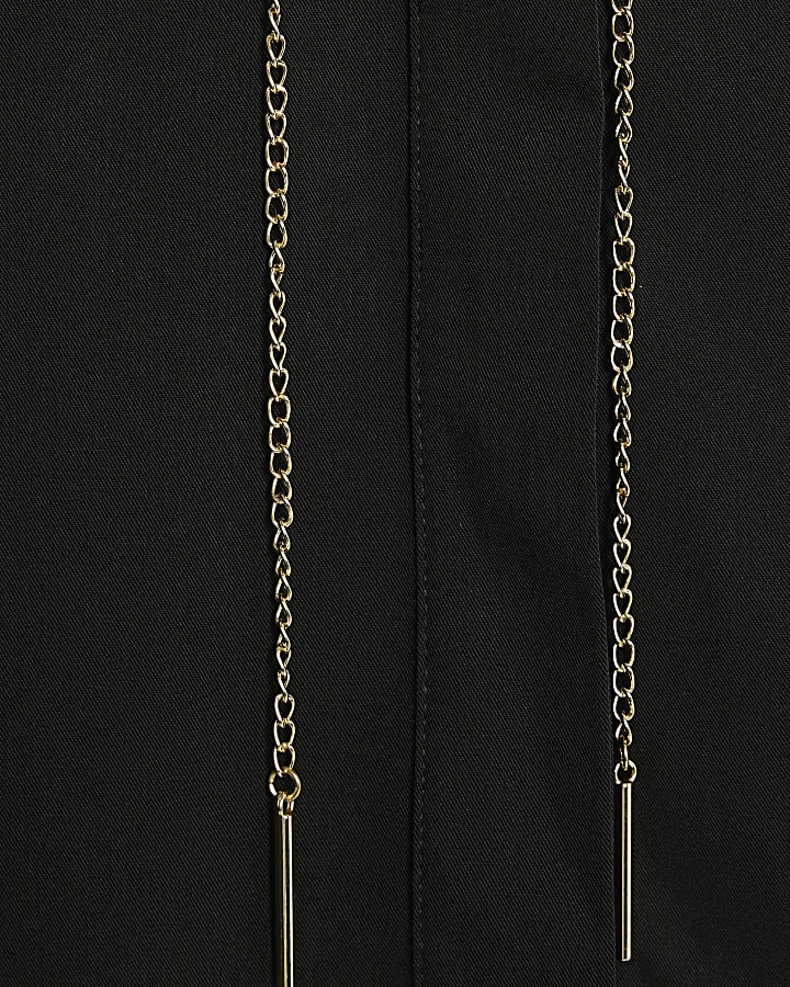 Black Chain Detail Shell Top