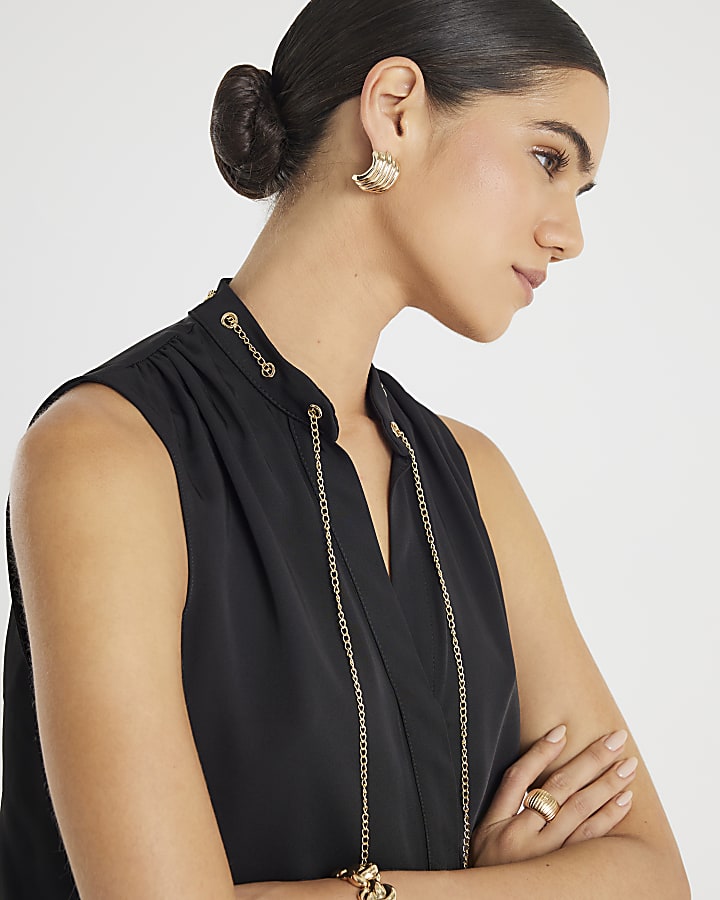 Black Chain Detail Shell Top