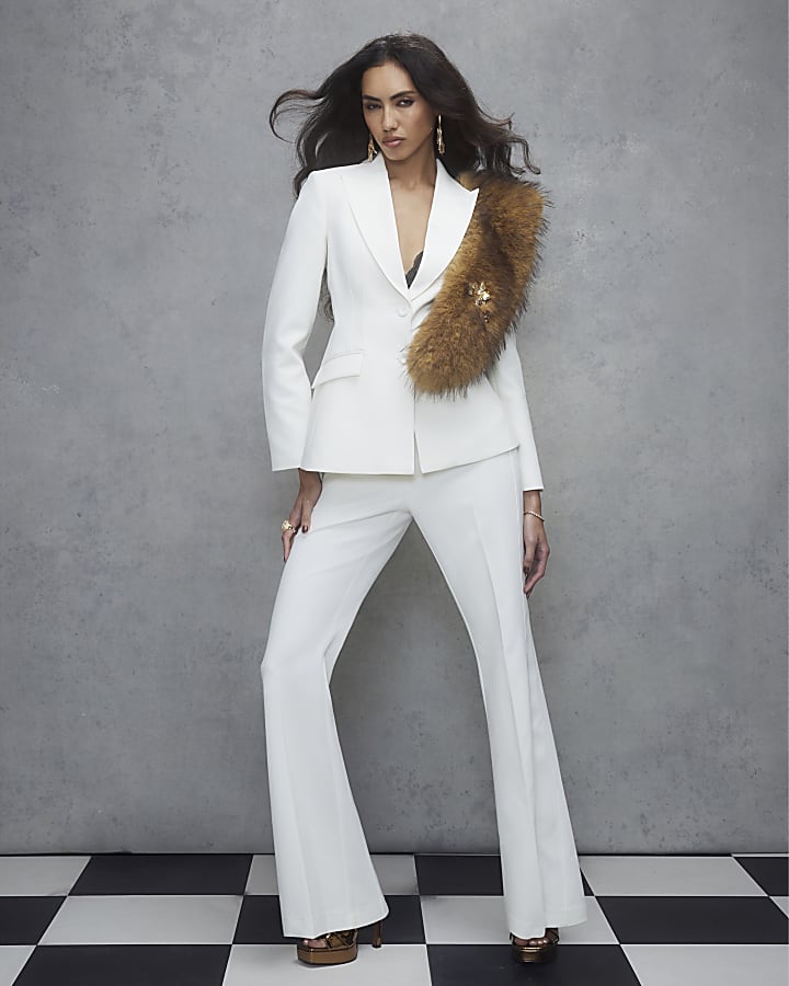 Cream Lapel Tuxedo Blazer