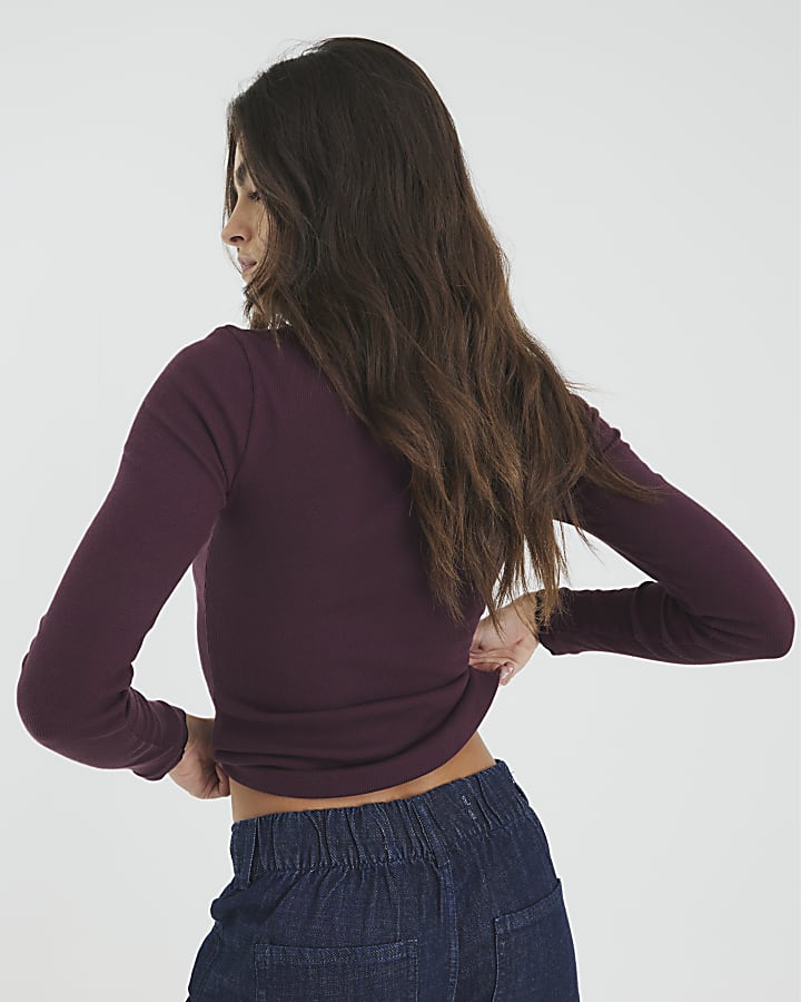 Red Long Sleeve Scallop Trim Top