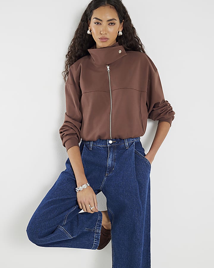 Blue Tapered Leg Pleated Jeans