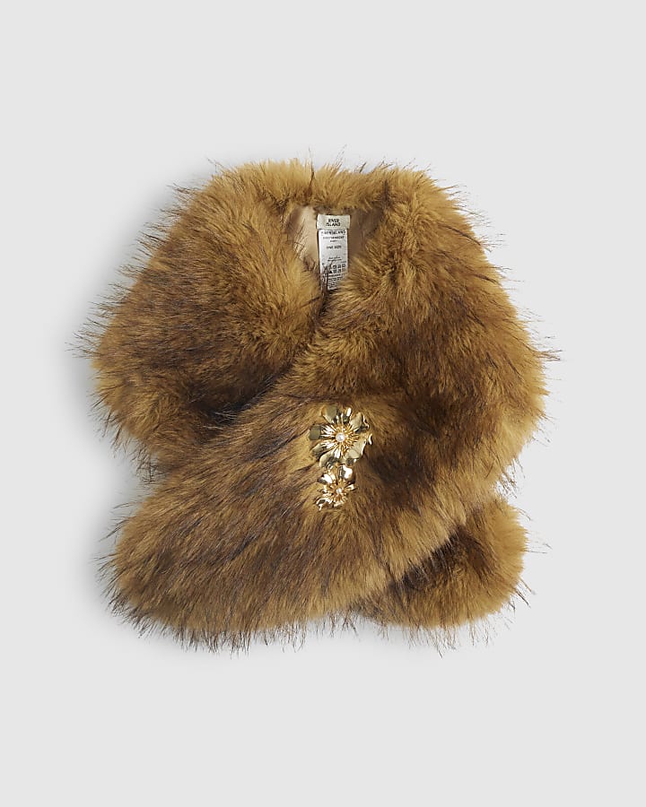 Brown Faux Fur Scarf With Broach detail