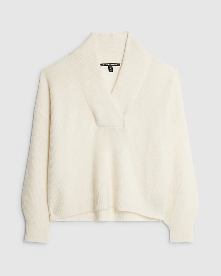 Cream Premium Mohair V Neck Jumper