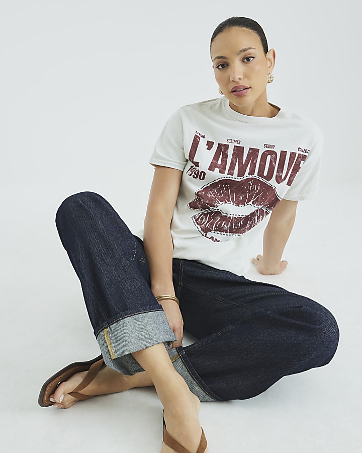 Cream Short Sleeve Diamante Lips T-shirt