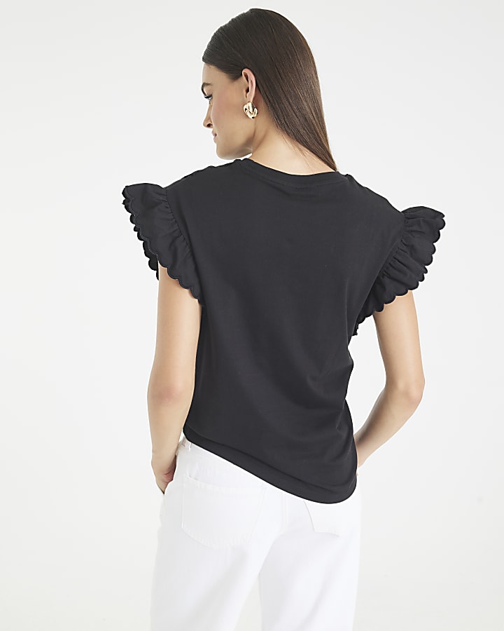 Black Short Sleeve Scallop Trim T-Shirt