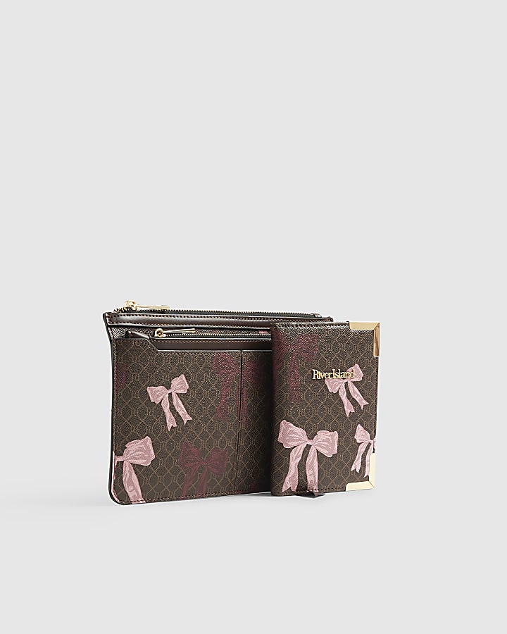Brown Bow Monogram Travel Bundle Set