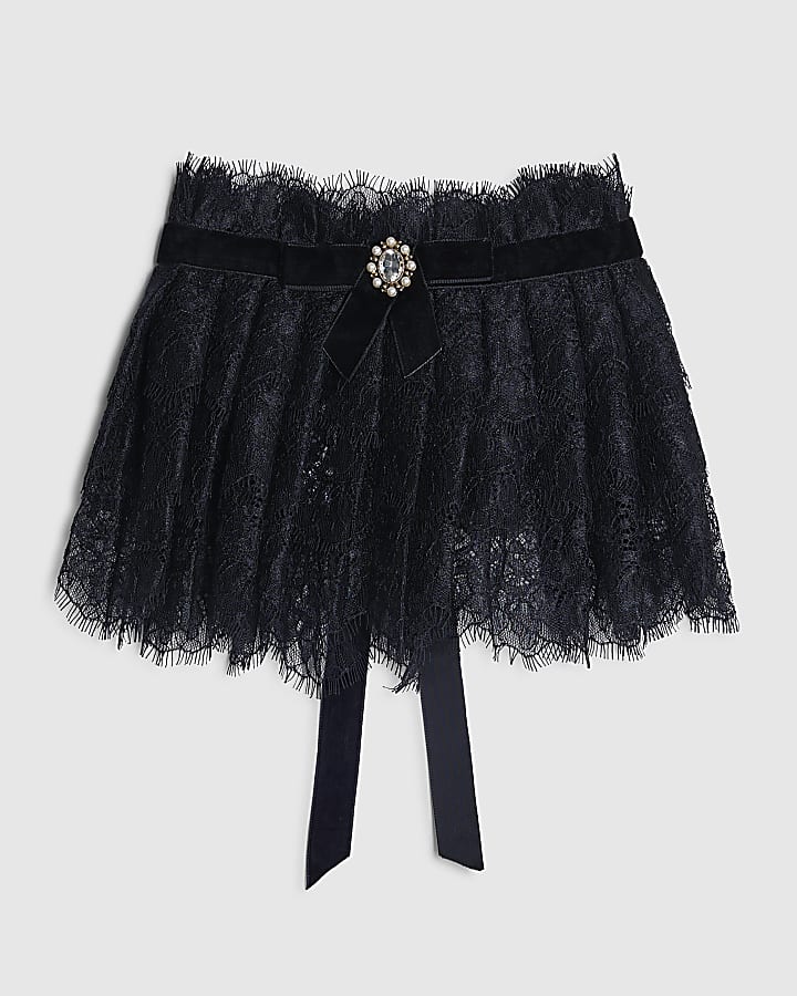 Black Lace Diamante Collar