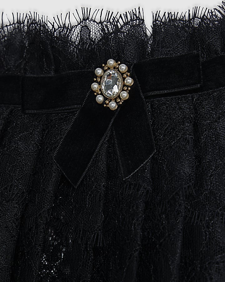 Black Lace Diamante Collar