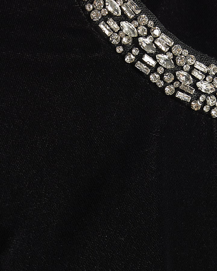 Black Velvet Embellished Collar T-shirt