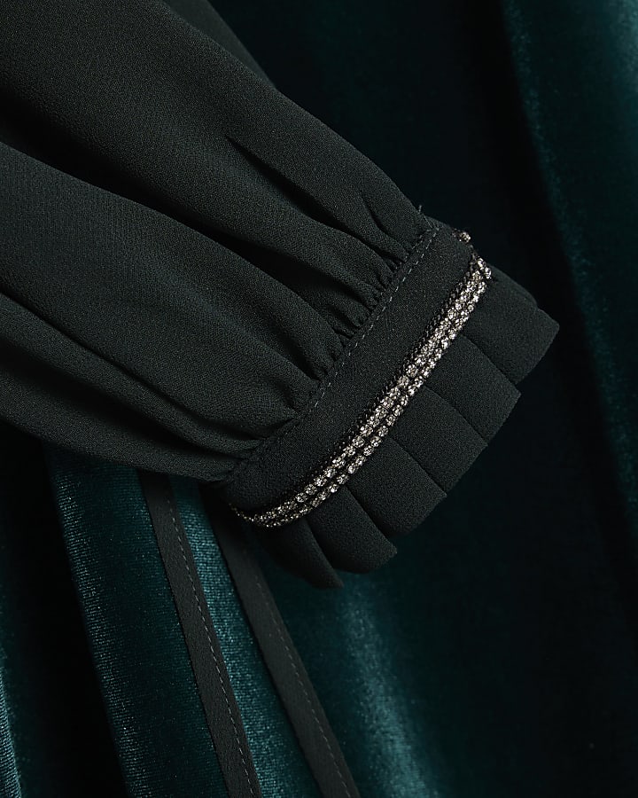 Petite Green Velvet Hybrid Belted Dress