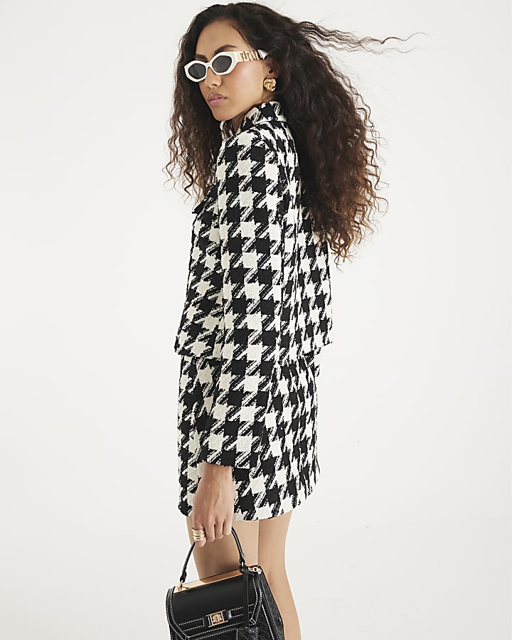 Black Boucle Dogtooth Print Cropped Jacket